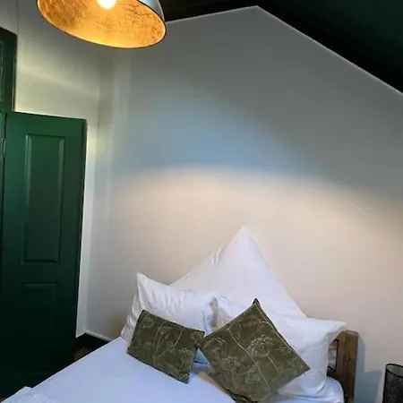 Jugendstil - 2 Min Zum Casa de Férias